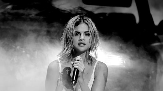 ? Selena Gomez Wolves Şarkı Sözleri, Çevirisi ve Okunuşları