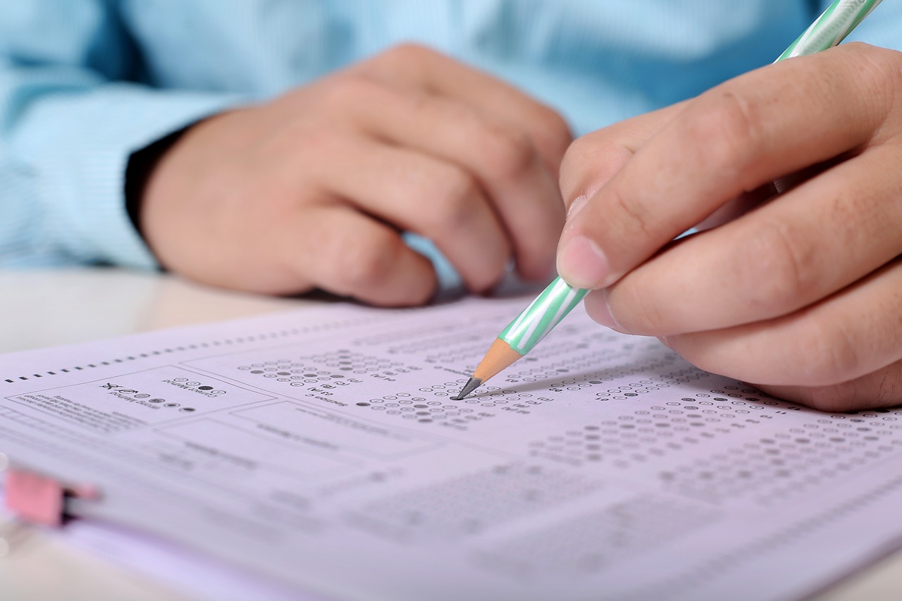 GRE testi nedir? GRE geçerlilik süresi ne kadar, GMAT’den farkı ne? GRE testine nerede girilir? GRE testi için 2023 kılavuzu!